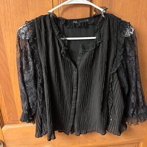 ZARA Women's Black Crinkled Button Down  Blouse Size Medium In Great Shape!!